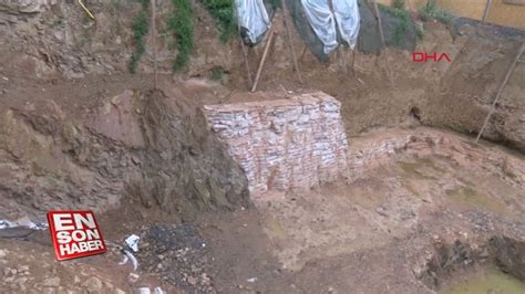 K­a­d­ı­k­ö­y­­d­e­ ­i­n­ş­a­a­t­ ­k­a­z­ı­s­ı­n­d­a­ ­t­a­r­i­h­i­ ­k­a­l­ı­n­t­ı­l­a­r­ ­ç­ı­k­t­ı­.­